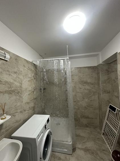 Garsonieră decomandată în Palazu Mare