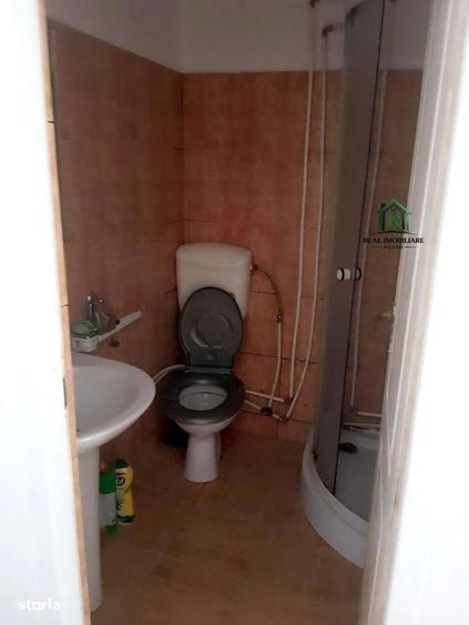 Casă cu 2 camere decomandat în Central