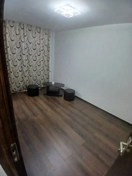 Spațiu comercial, de 103 mp, în Jiului
