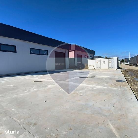 Spațiu comercial, de 432 mp, în Domnești