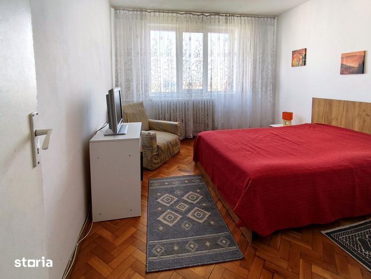 Apartament cu 2 camere semidecomandat, mobilat în Soarelui