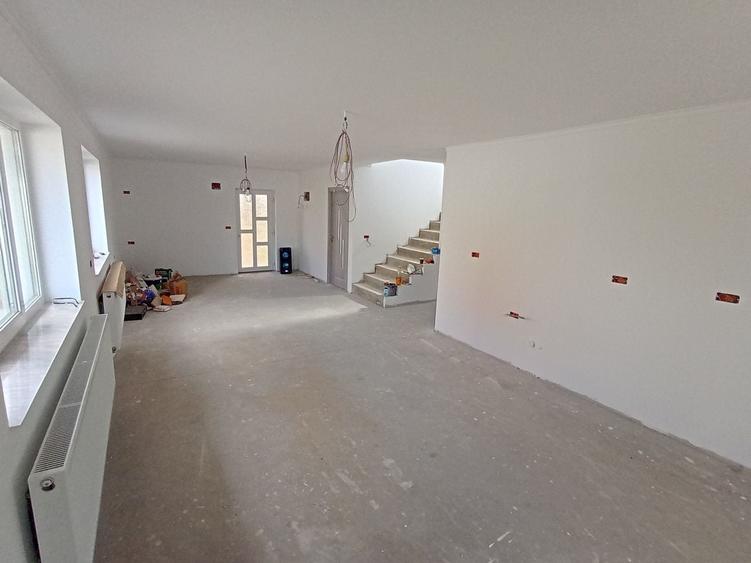 Casa noua d vanzare in com Vinga jud Arad - 3