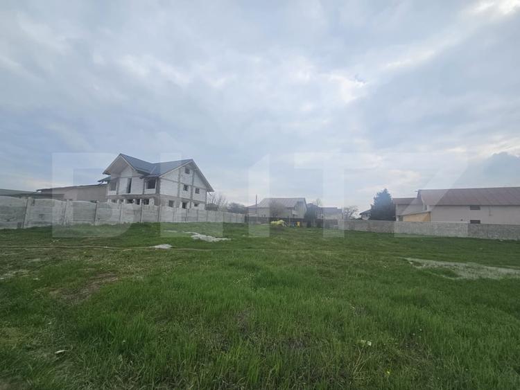 Teren Construcții intravilan de 700 mp, în Exterior Nord