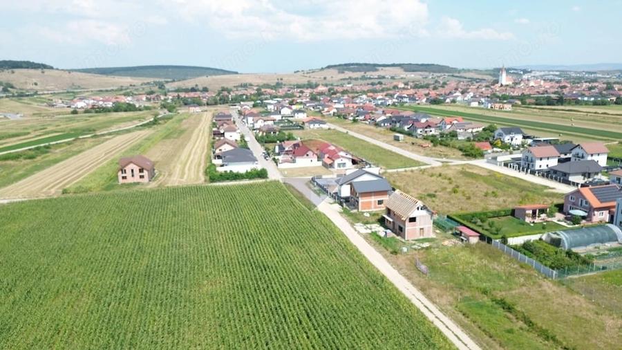 Teren de 485 mp, în Cristian