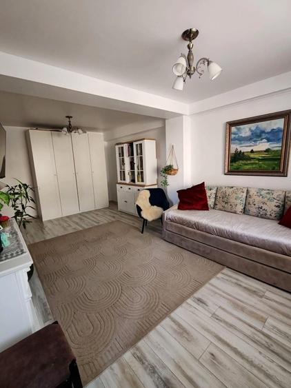 Apartament cu 2 camere decomandat în Ultracentral