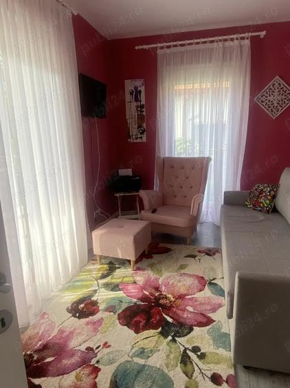 Casă cu Teren 6400 Mp în Samarinești