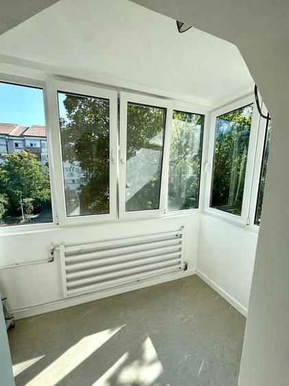 Apartament cu 3 camere decomandat în Decebal