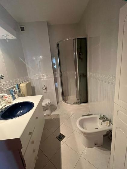 Apartament cu 5 camere decomandat, mobilat în Floreasca