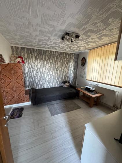 Casă cu 4 camere cu Teren 1160 Mp în Podari