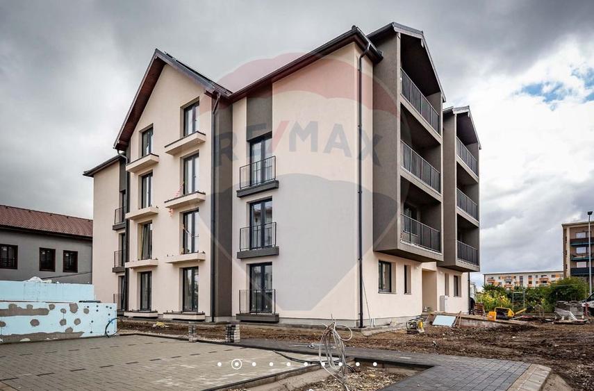Apartament cu 2 camere decomandat în Tractorul — fotografia 3