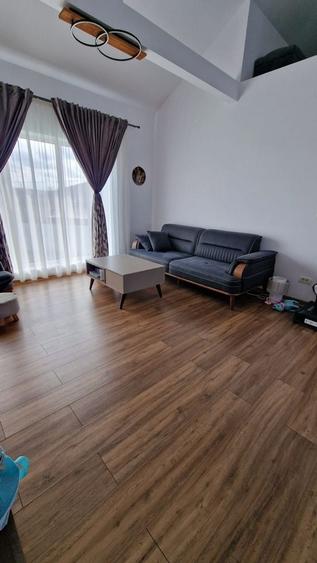 Casă individuală cu 4 camere cu Canalizare în Săcălaz
