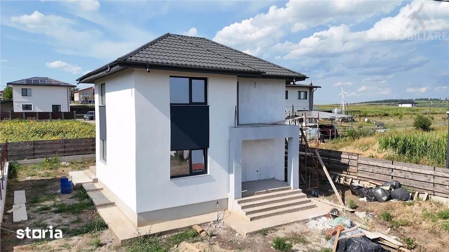 Casă cu 4 camere cu Teren 400 Mp în Valea Lupului