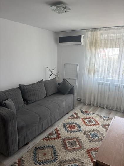 Apartament cu 2 camere nedecomandat în Central