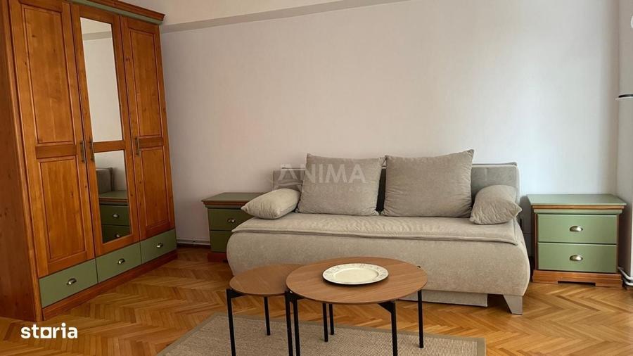 Apartament cu 3 camere decomandat în Central