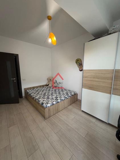 Apartament cu 2 camere semidecomandat, mobilat în Nicolina