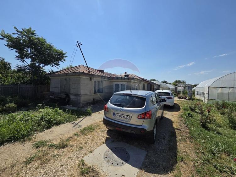Casă individuală cu 4 camere cu Teren 2229 Mp în Biliești