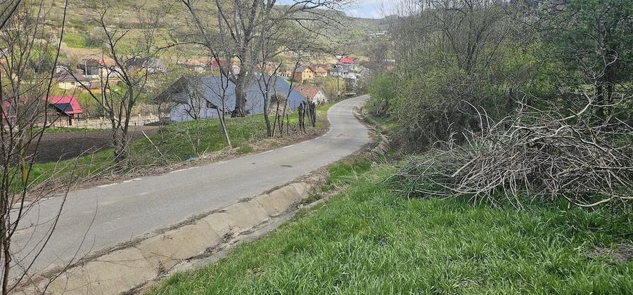 Teren de 35 mp, în Vermeș