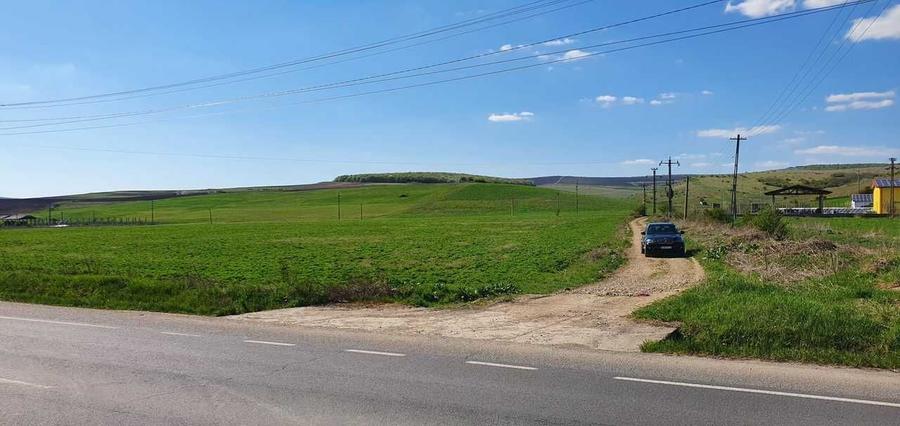 Teren de 10000 mp, în Iclod