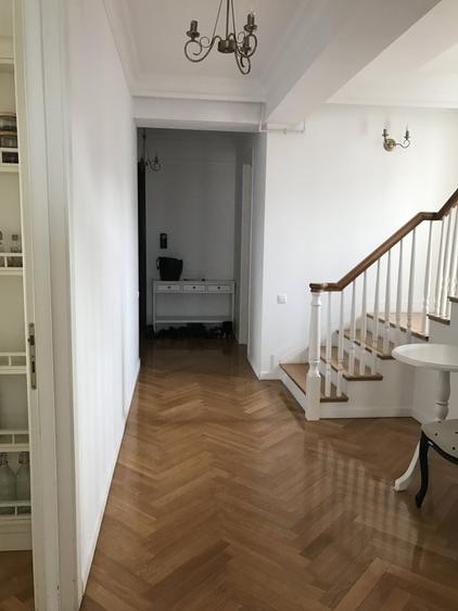 Casă cu 14 camere cu Teren 120 Mp în P-ța Ovidiu