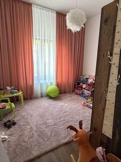 Casă cu 3 camere în Central