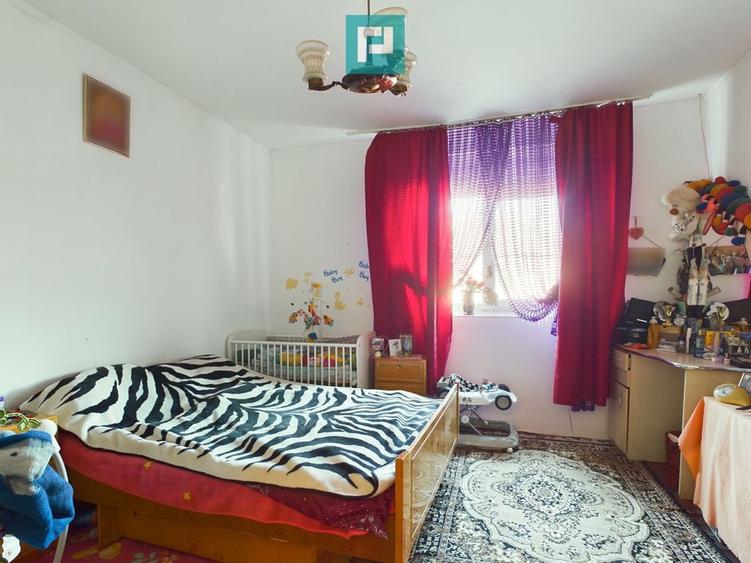 Casă cu 5 camere cu Teren 3950 Mp în Dorobanți