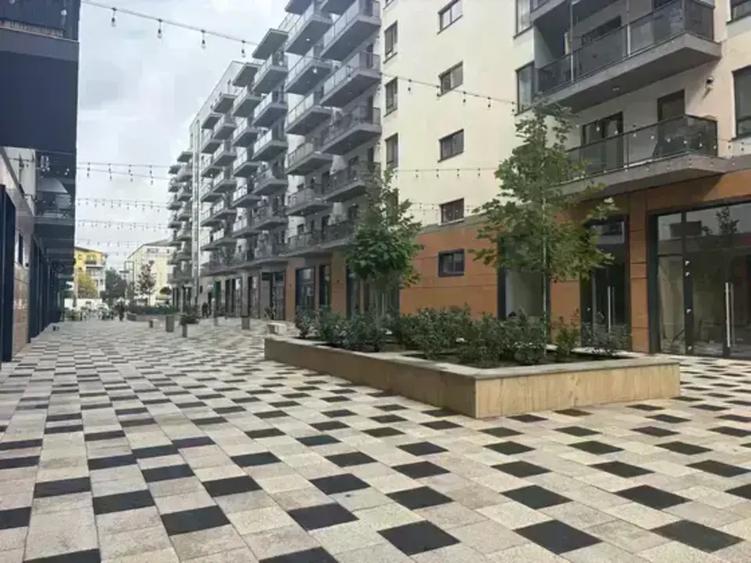 Spațiu comercial, de 80 mp, în Central
