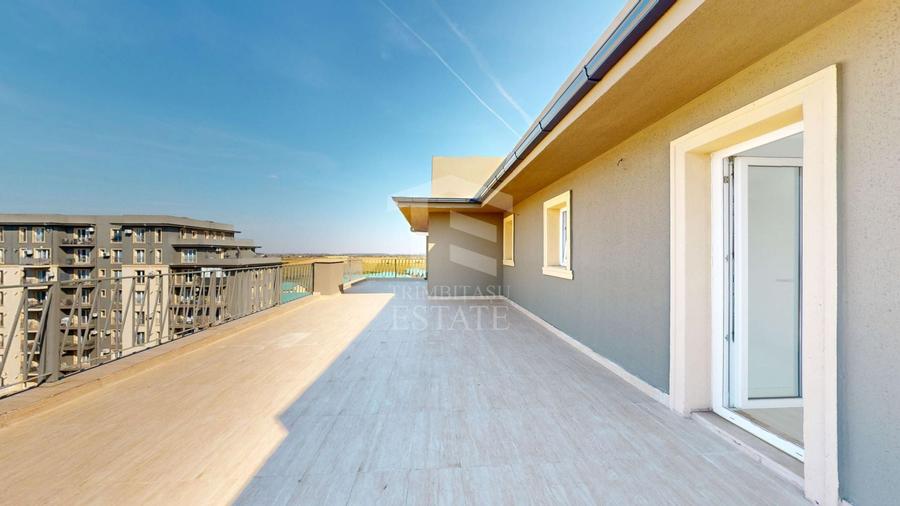 Penthouse cu 3 camere decomandat în Ștefăneștii de Jos