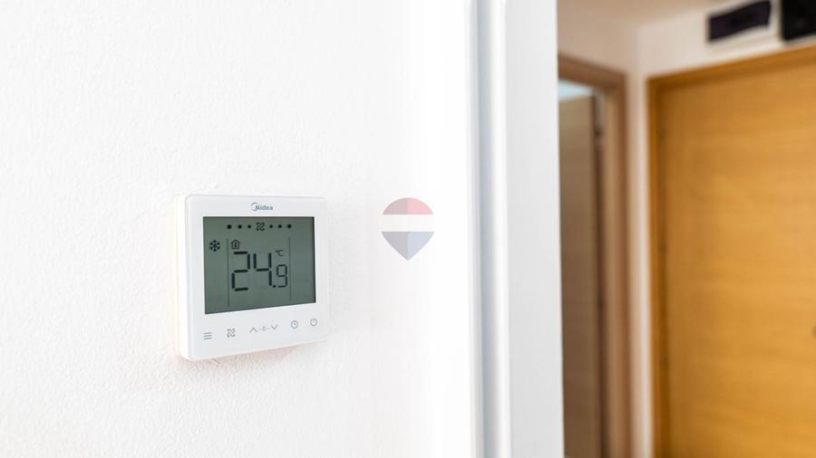 Apartament cu 2 camere decomandat, mobilat în Văcăresti