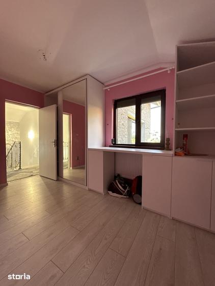 Casă cu 3 camere cu Teren 270 Mp în Lumina
