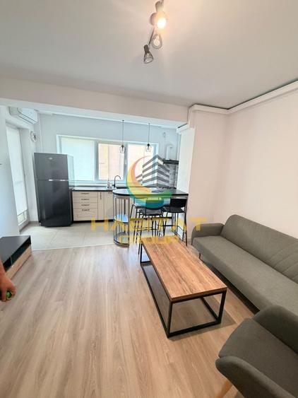 Apartament cu 2 camere semidecomandat, mobilat în 13 Septembrie