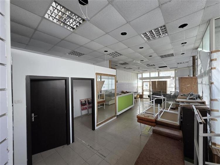 Spațiu comercial, de 70 mp, în Central