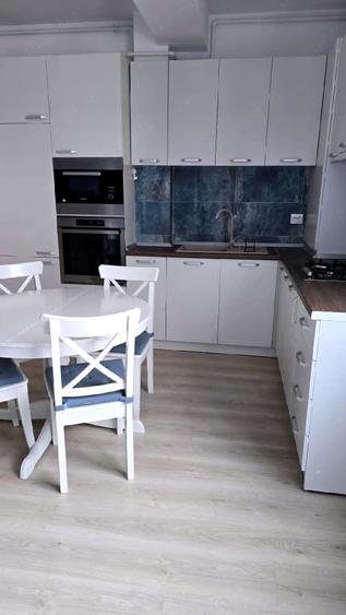 Apartament cu 2 camere decomandat, mobilat în Tomis Nord