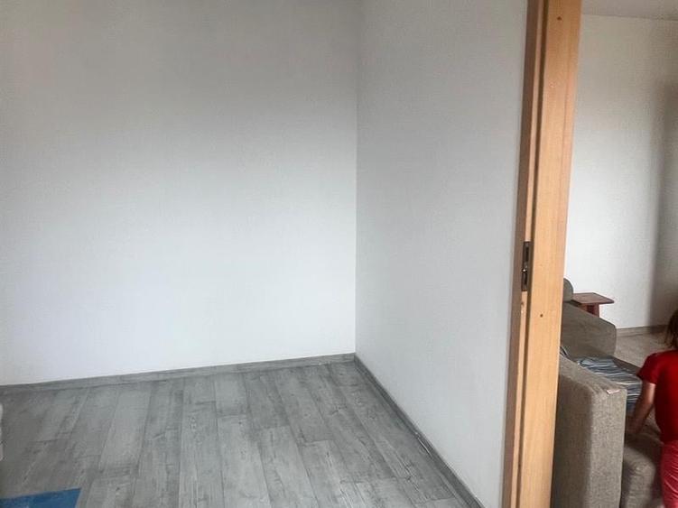 Apartament de vânzare - 2