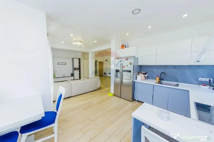 Apartament cu 4 camere nedecomandat în Central