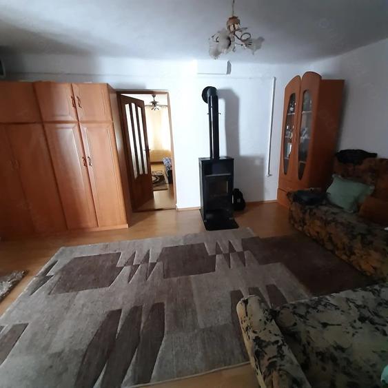 Casă cu Teren 850 Mp în Vale