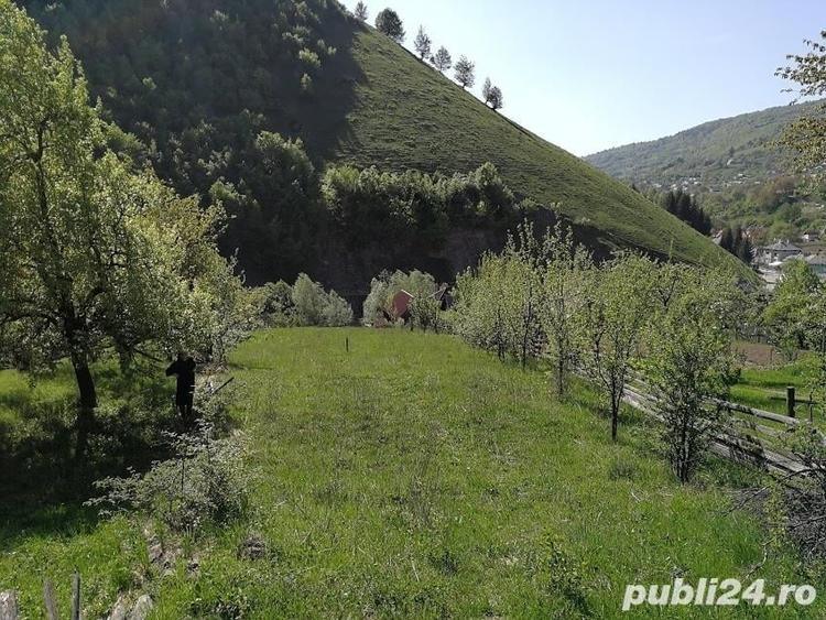 Teren de 1510 mp, în Leșu