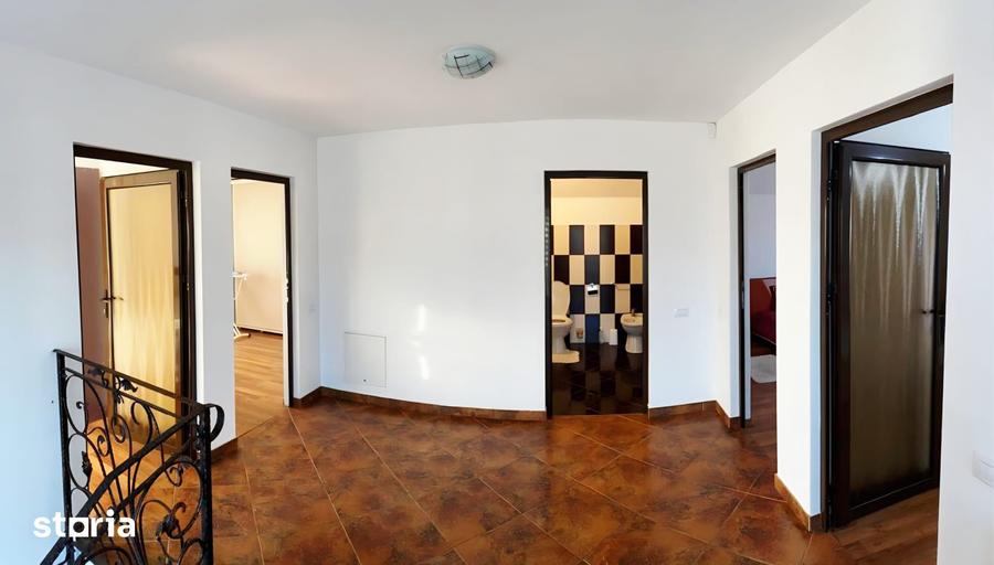 Casă cu 6 camere cu Teren 400 Mp în Miroslava