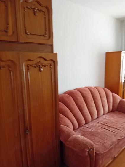 Inchiriez ap. 3 camere in Faleza Nord - 1