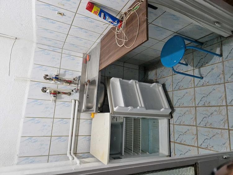 Propietar inchiriez garsoniera cf2(24m) et1 din4 situata pe blv Nicolae Grigorescu sec 3 - 5