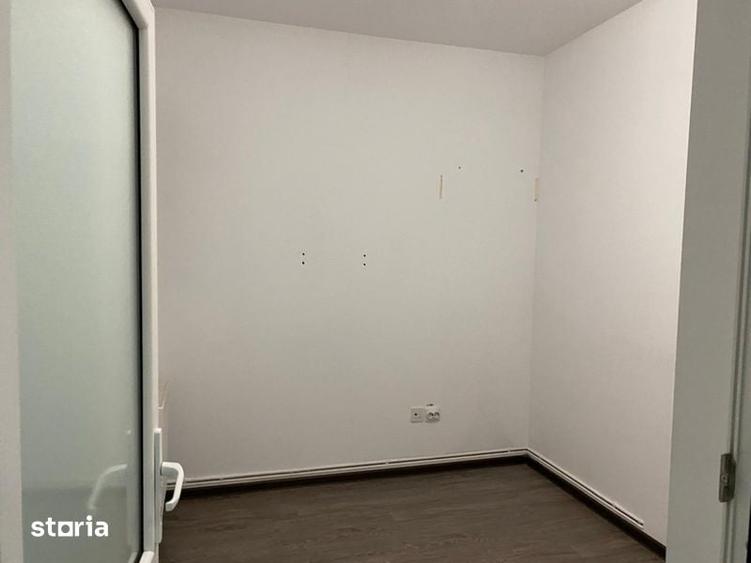 Casă cu 4 camere cu Teren 100 Mp în Central