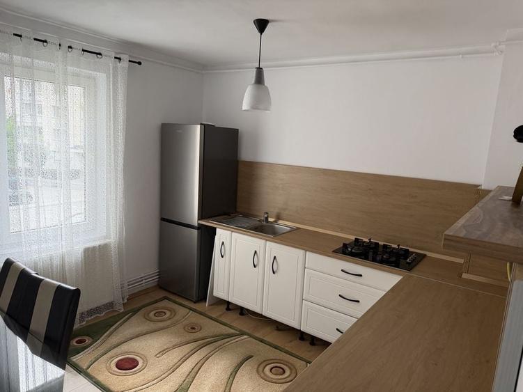 Apartament cu 2 camere decomandat în Exterior Vest