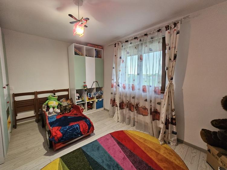 Casă cu Teren 200 Mp în Theodor Pallady