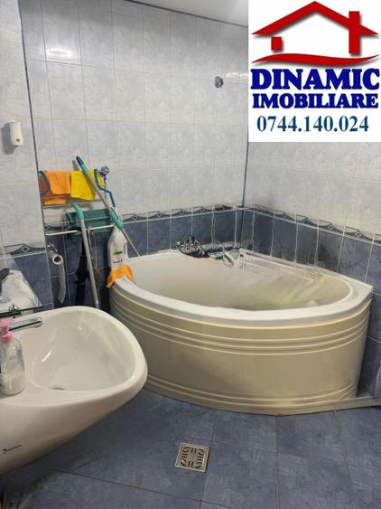 Spațiu comercial, de 71 mp, în Central