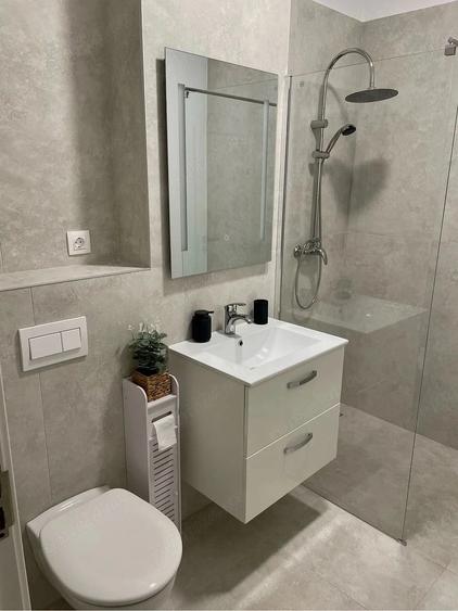 Apartament cu 2 camere decomandat, mobilat în Livezeni
