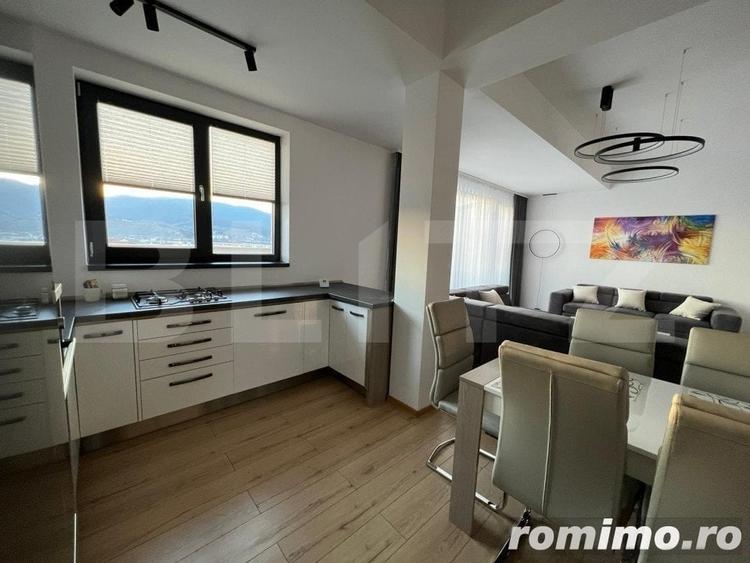 Apartament cu 3 camere semidecomandat în Cetate