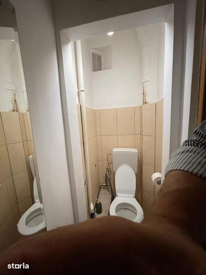 Apartament cu 3 camere semidecomandat, mobilat în Victoriei