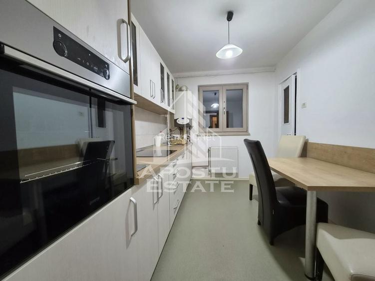 Apartament 4 camere,zona Malul Muresului