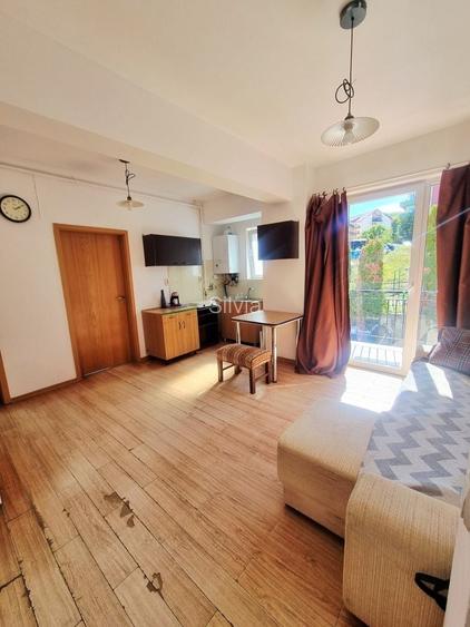 Vanzare ap 3 cam ,Manastur 48 mp 2 balc 9 m , et 1/4bloc nou 134900 eur,