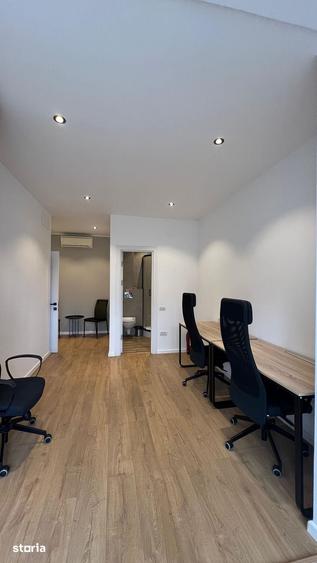 Apartament cu 4 camere decomandat în Victoriei