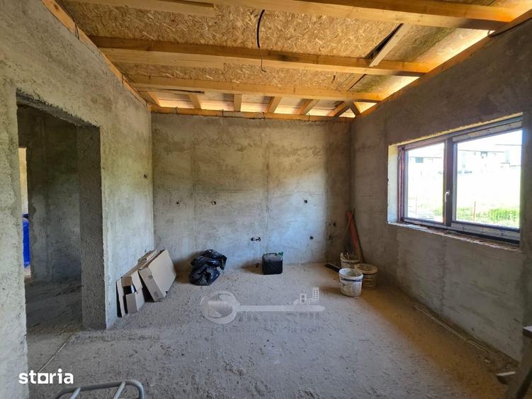 Casă cu 3 camere cu Teren 459 Mp în Miroslava